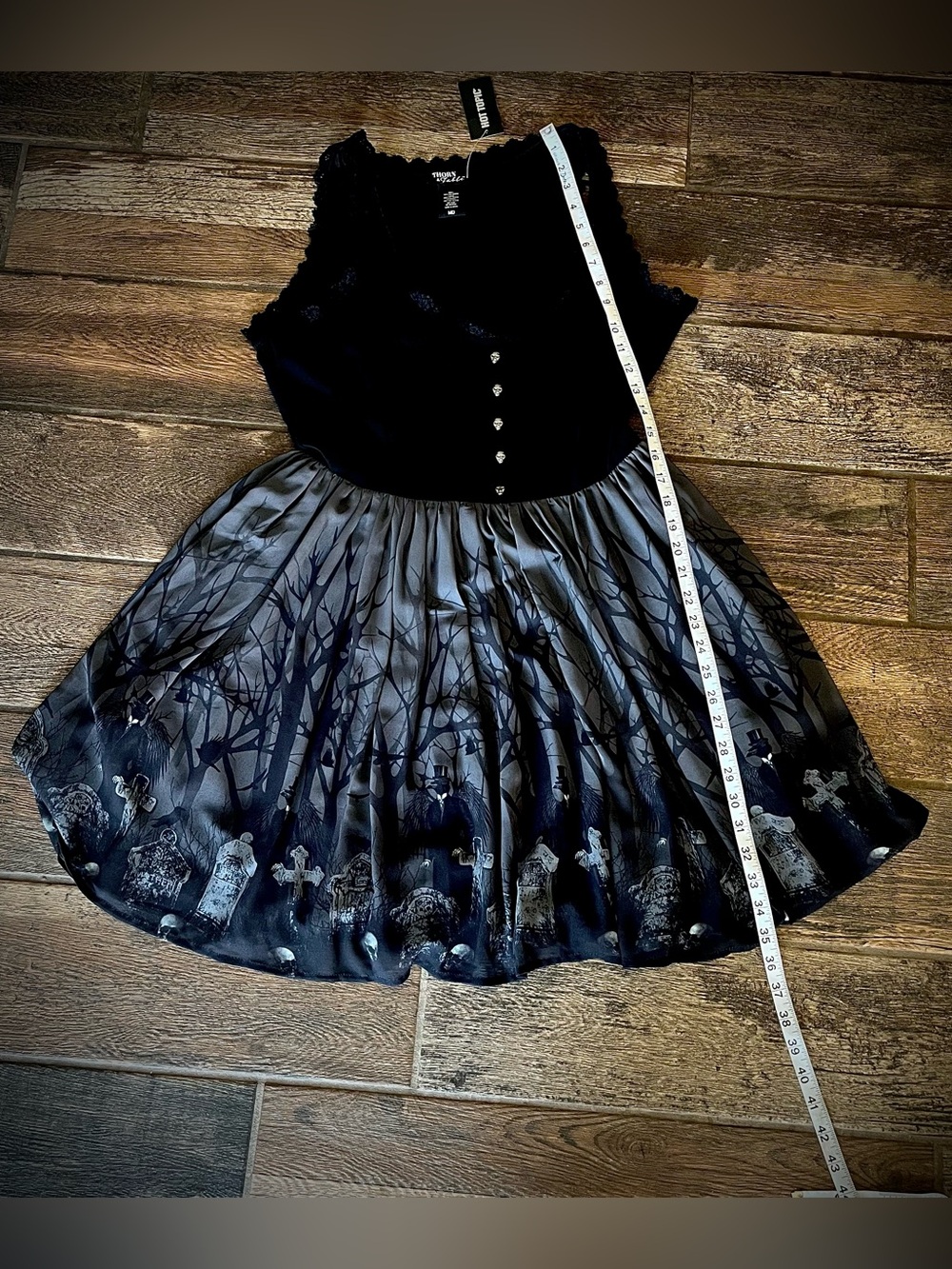 Thorn & Fable Hot Topic graveyard dress with ravens, trees & tombstones M - Picture 7 of 8